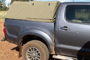 Grys Hilux Groen Seiltjie